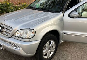 Mercedes-Benz ML 350 265.000 km 7.900 &euro; Hamburg 20537