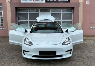 Tesla Model 3 49.108 km 25.870 &euro; Hamburg 20537