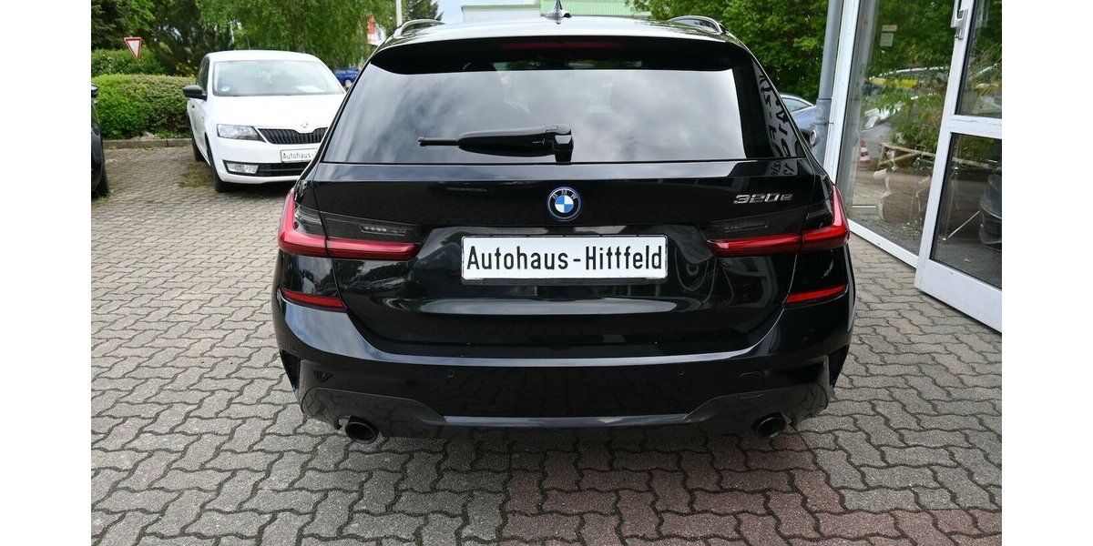 BMW 320e tour*M Sport*Aut Navi Leder/Alca PDC 19Alu 46.000 km 29.990 &euro; Seevetal - Hittfeld 21218