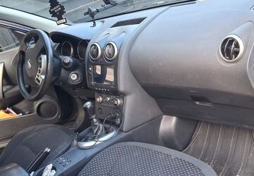 Nissan Qashqai 3.000.005 km 2.700 &euro; Hamburg 22117
