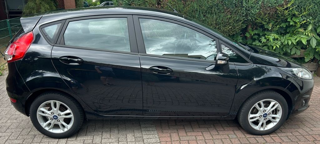 Ford Fiesta 45.700 km 5.750 &euro; Hamburg 22765