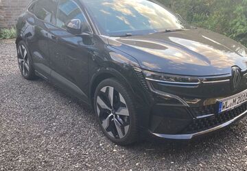 Renault Megane E-TECH 42.200 km 22.950 &euro; Hamburg 21037