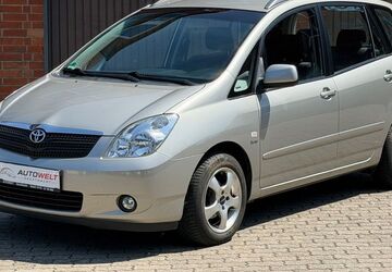 Toyota Corolla Verso 140.000 km 3.499 &euro; Geesthacht (bei Hamburg) 21502
