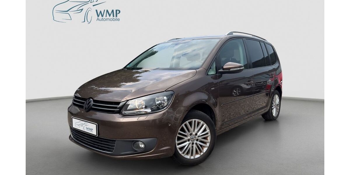 VW Touran 244.689 km 5.890 &euro; Hamburg 22045