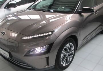 Hyundai KONA Elektro 12.768 km 26.900 &euro; Hamburg 22525