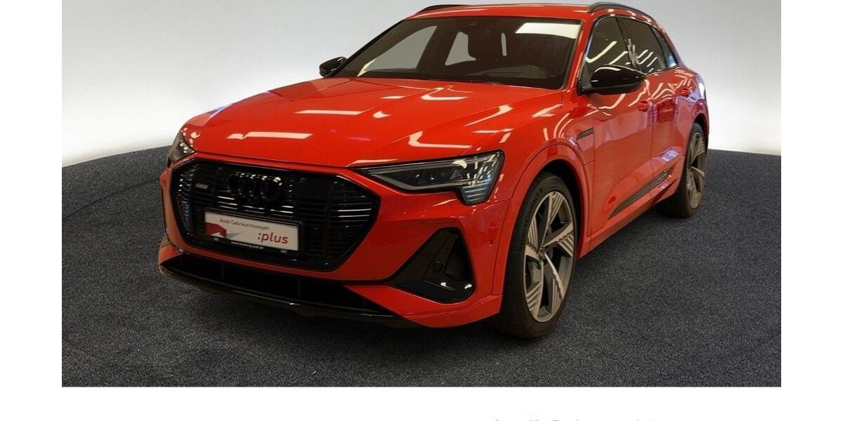 Audi e-tron 66.038 km 33.720 &euro; Hamburg 22419