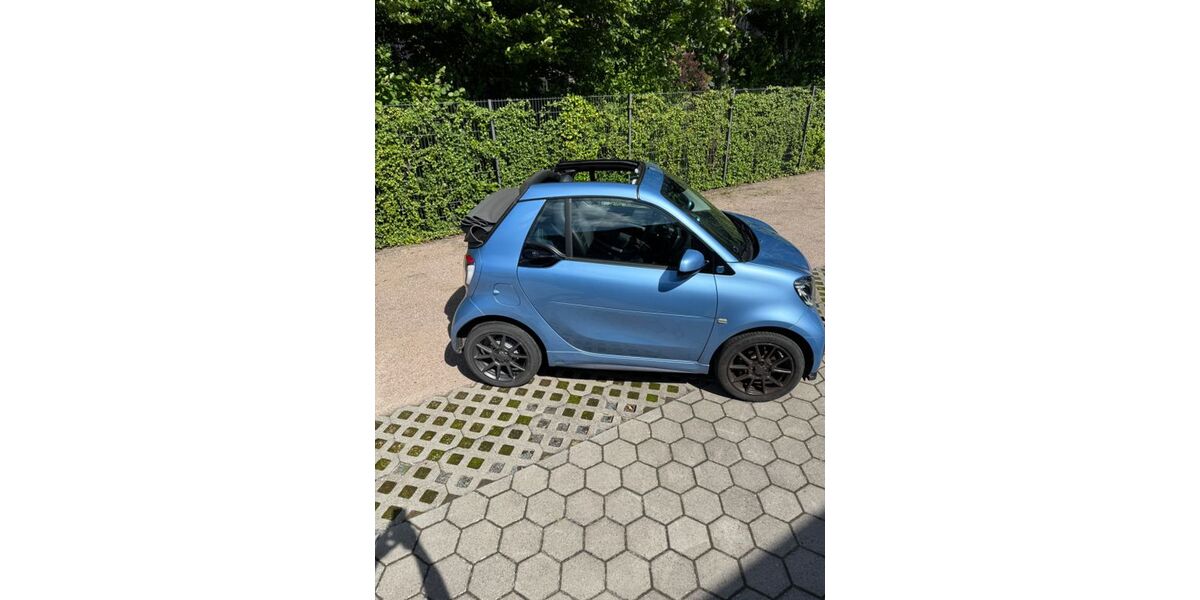 Smart ForTwo 22.854 km 20.911 &euro; Hamburg 22339