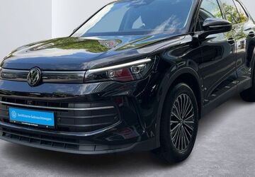 VW Tiguan 25.560 km 32.740 &euro; Hamburg 22111
