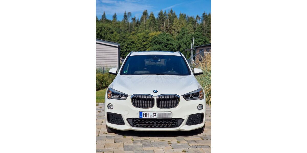 BMW X1 92.000 km 24.500 &euro; Hamburg 21035