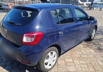 Dacia Sandero 48.300 km 5.599 &euro; Hamburg 21079