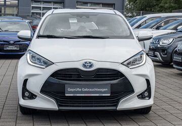Toyota Yaris 52.333 km 16.990 &euro; Hamburg 22529