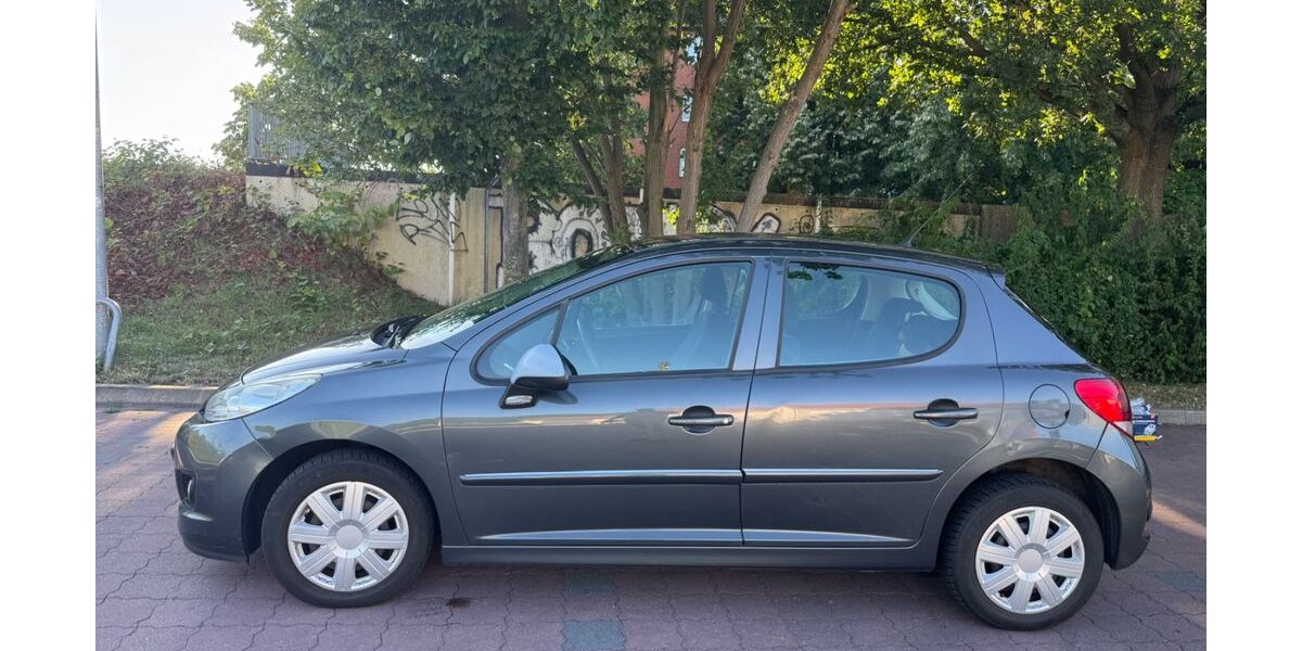 Peugeot 207 161.000 km 1.300 &euro; Hamburg 20539