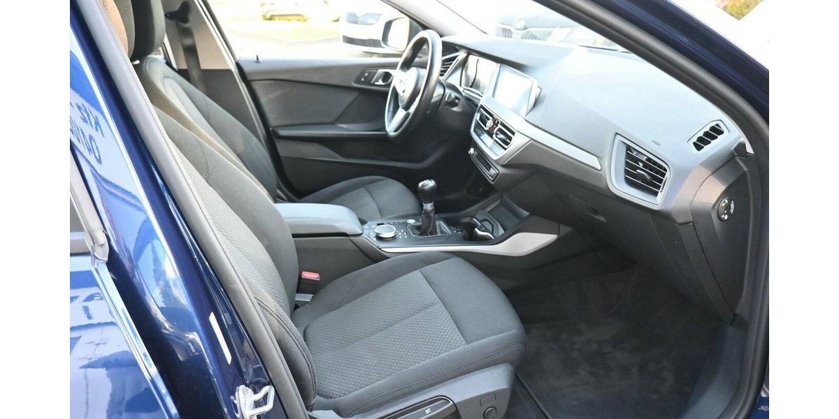 BMW 118i *Advantage* F40 Navi LED PDC 2020 143.000 km 14.200 &euro; Seevetal - Hittfeld 21218