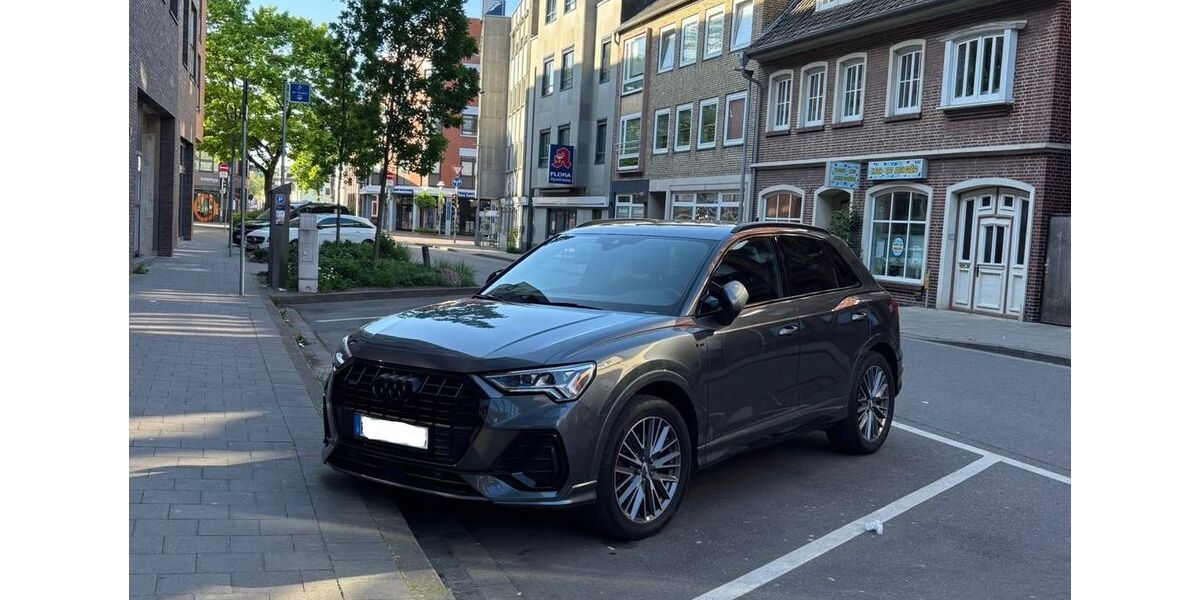 Audi Q3 84.000 km 28.100 &euro; Hamburg 22417