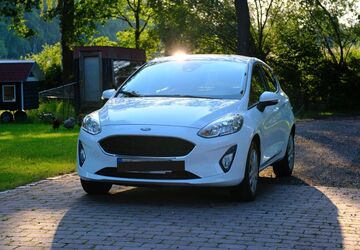 Ford Fiesta 64.931 km 9.990 &euro; Klein Nordende 25336