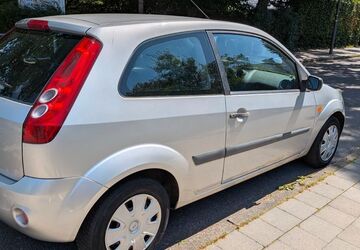 Ford Fiesta 144.000 km 1.699 &euro; Hamburg 22049