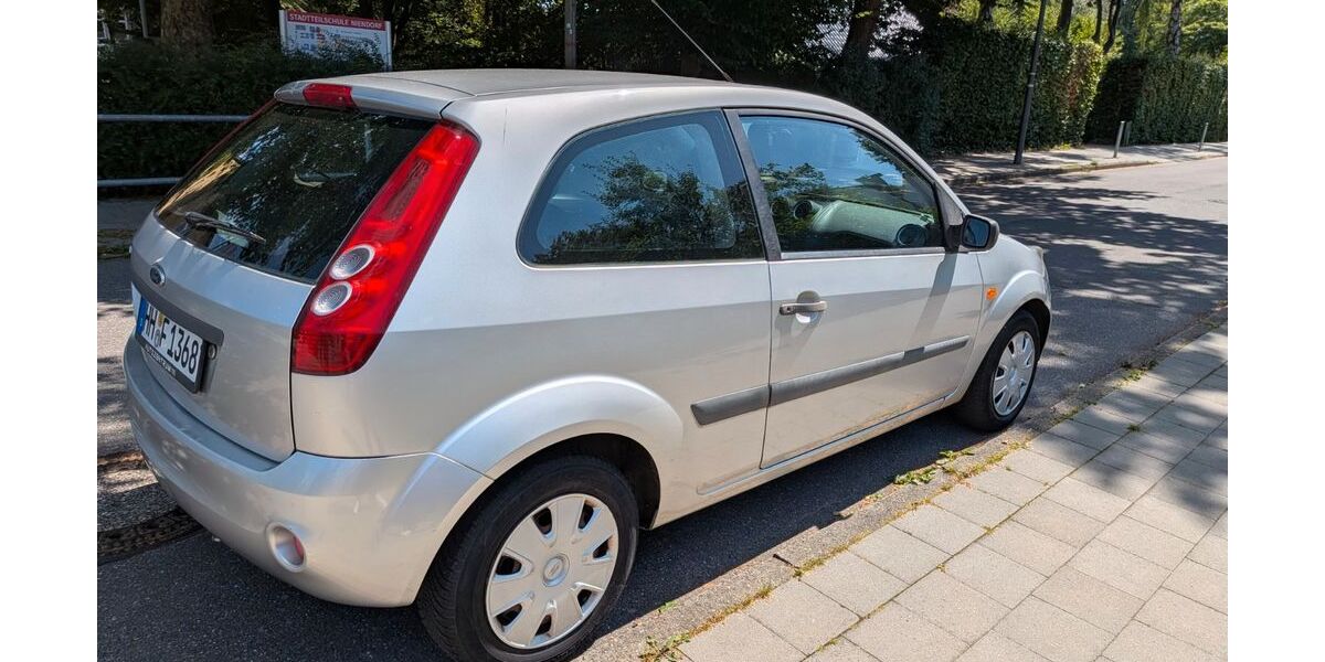 Ford Fiesta 144.000 km 1.699 &euro; Hamburg 22049