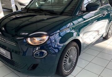 Fiat 500e 33.508 km 18.990 &euro; Hamburg 22525