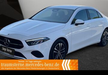 Mercedes-Benz A 250 8.447 km 32.890 &euro; Hamburg 22047