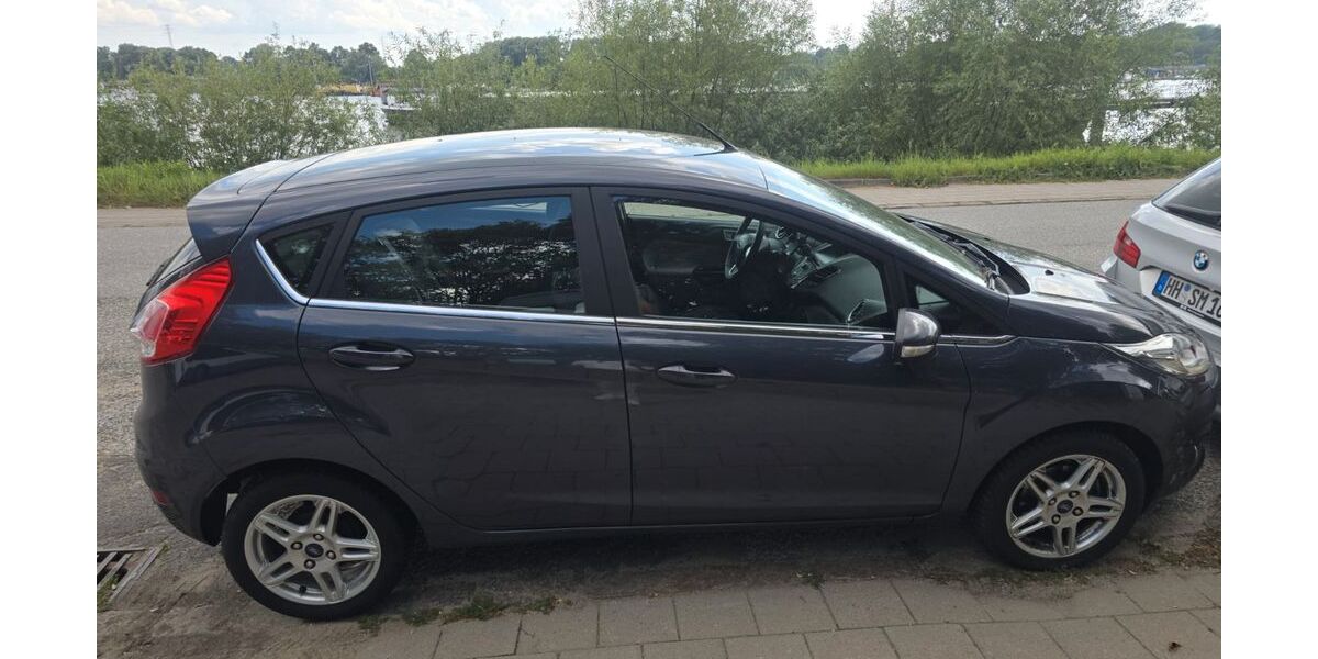 Ford Fiesta 136.522 km 4.650 &euro; hamburg 22115