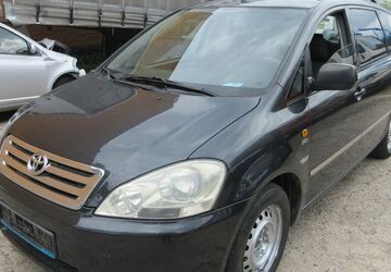 Toyota Avensis Verso 362.300 km 2.150 &euro; Hamburg 20537