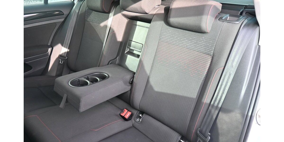 VW Golf Variant 1.6 TDI BMT *Sound* DSG Navi ACC 131.000 km 12.200 &euro; Seevetal - Hittfeld 21218