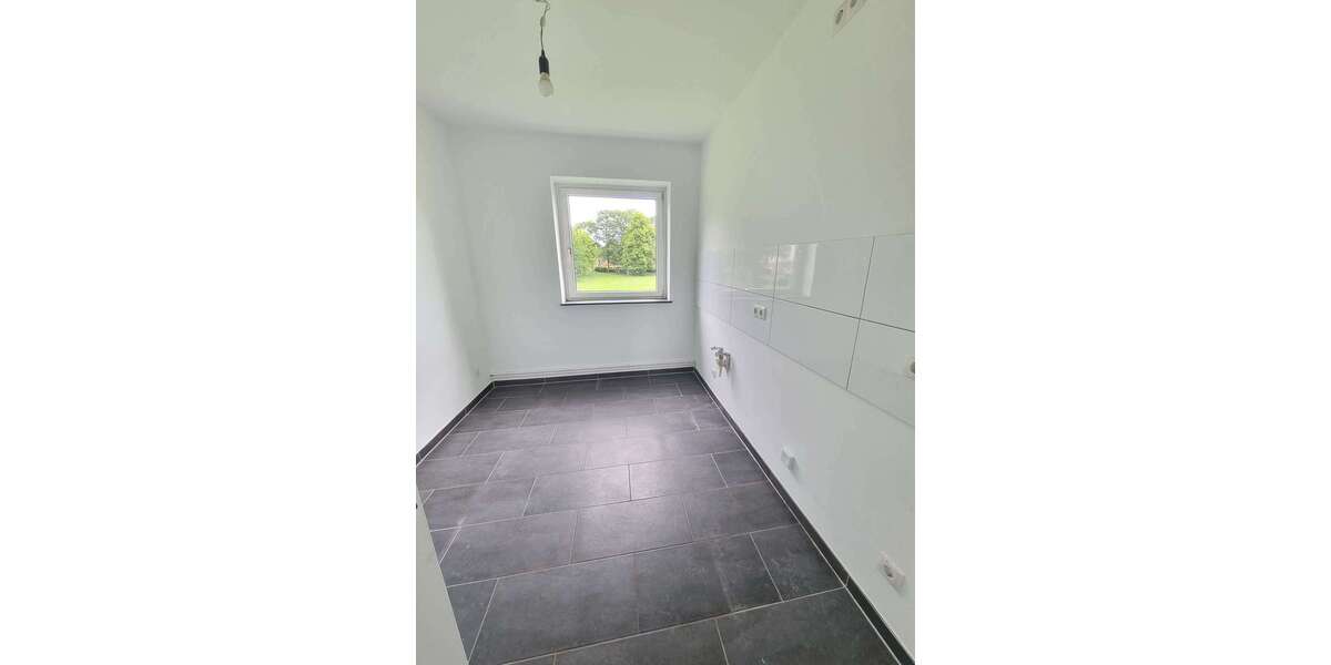 Etagenwohnung Uetersen - 4 Zimmer, 77 m&sup2;, 720&euro; | Angebot:27161743