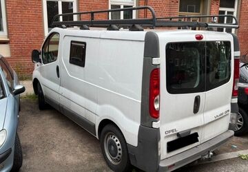 Opel Vivaro 107.600 km 10.900 &euro; Hamburg 22765