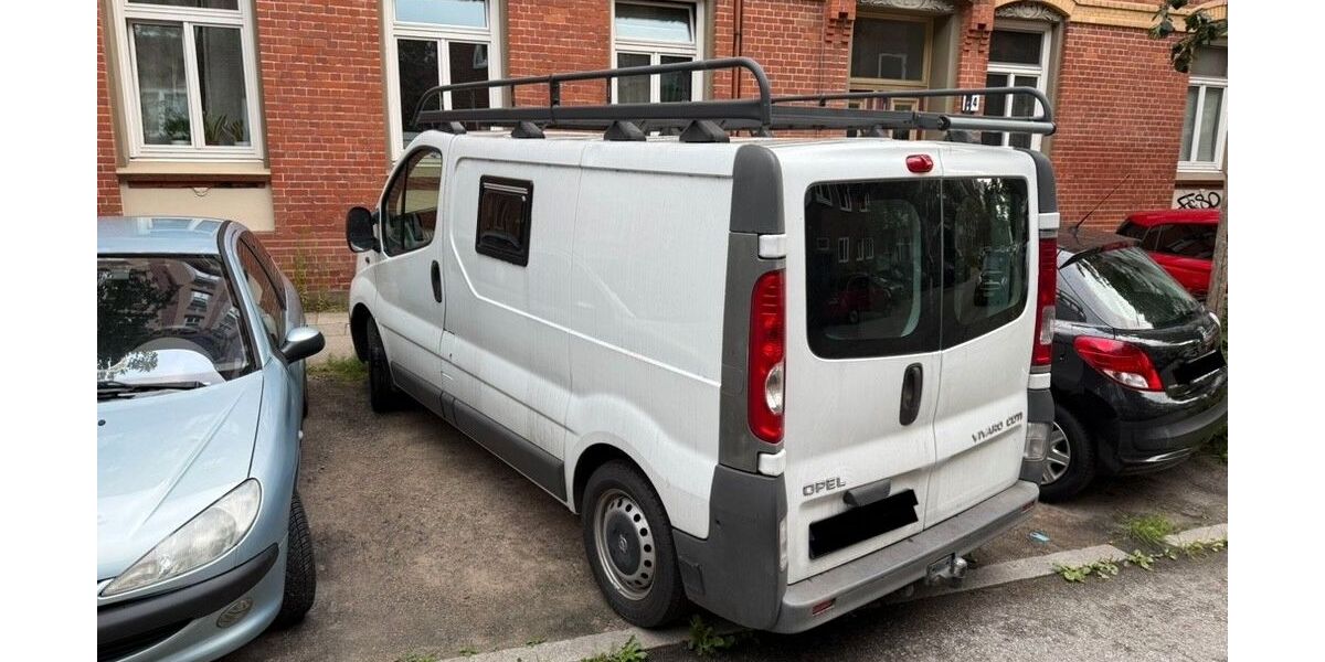 Opel Vivaro 107.600 km 10.900 &euro; Hamburg 22765