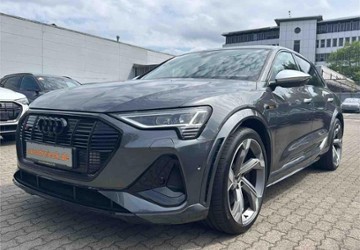Audi e-tron 18.643 km 45.950 &euro; Hamburg 22047