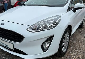 Ford Fiesta 48.117 km 9.990 &euro; Hamburg 22179