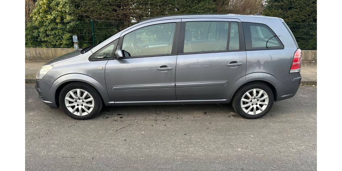 Opel Zafira 156.000 km 4.399 &euro; Barsbüttel 22885