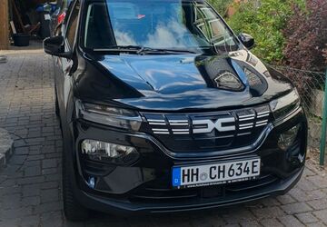 Dacia Spring 15.000 km 12.900 &euro; Hamburg 21079