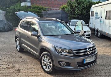 VW Tiguan 115.649 km 12.500 &euro; Hamburg 22145