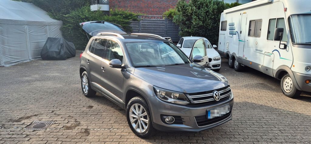 VW Tiguan 115.649 km 12.500 &euro; Hamburg 22145